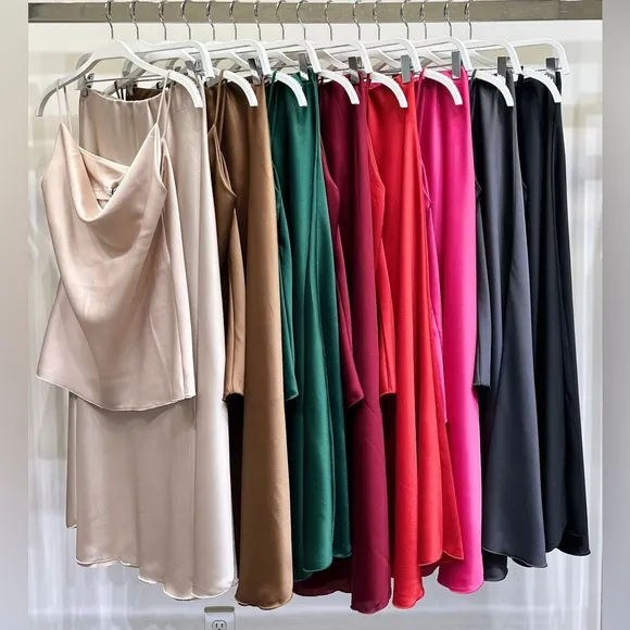 (3390-HUN) SOLID SILKY MAXI SKIRT