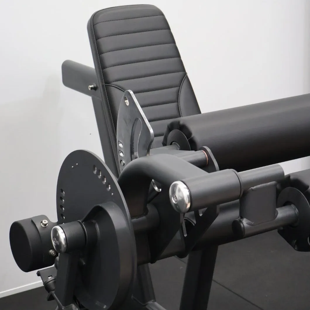 ARROW Signature Pin Loaded Leg Extension/Leg Curl