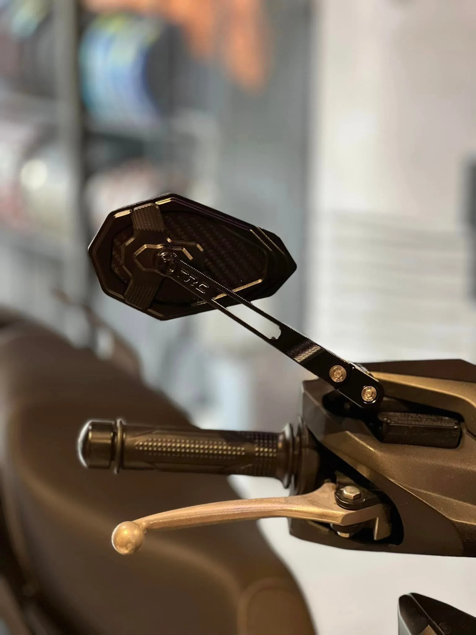 B - TRC SIDE MIRROR 8048