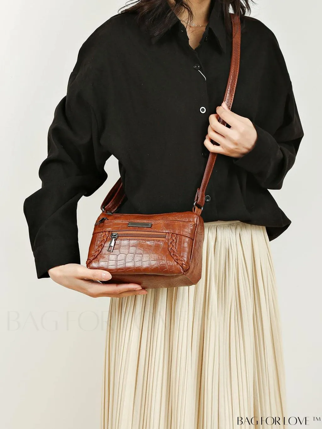 BagForLove - Compact Crocodile Patterned Zipper Crossbody Bag in Sophisticated PU Leather