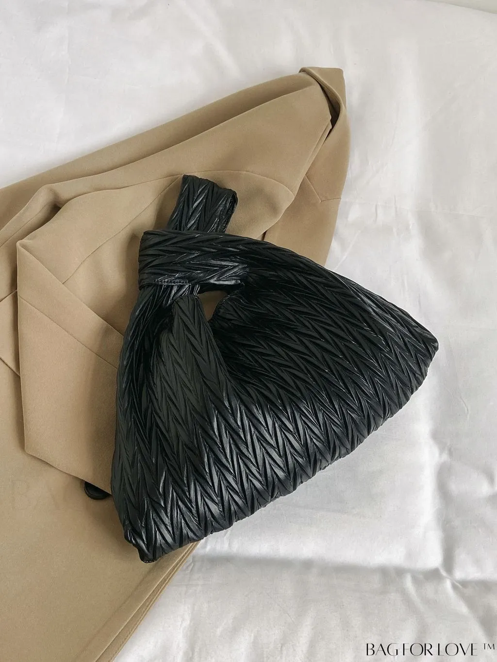 BagForLove - Stylish Cloud-patterned Folded Handbag: Versatile Crossbody for Women, New in 2023