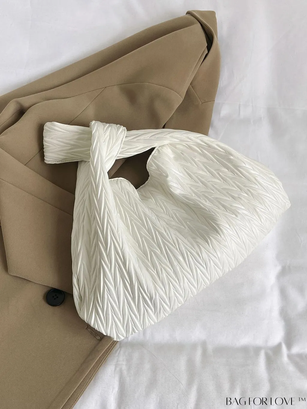 BagForLove - Stylish Cloud-patterned Folded Handbag: Versatile Crossbody for Women, New in 2023