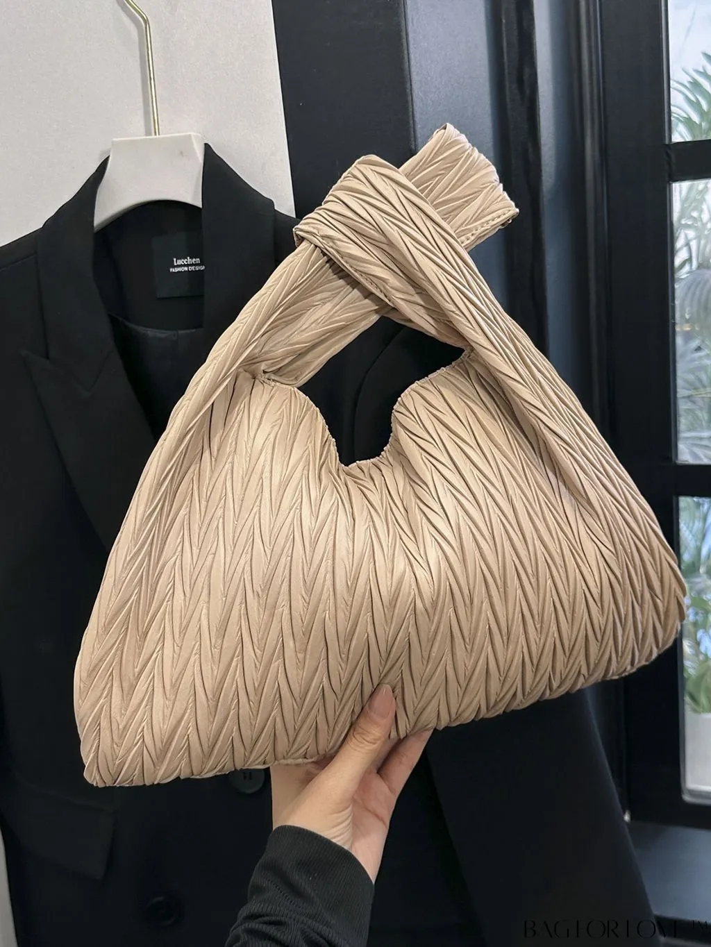 BagForLove - Stylish Cloud-patterned Folded Handbag: Versatile Crossbody for Women, New in 2023
