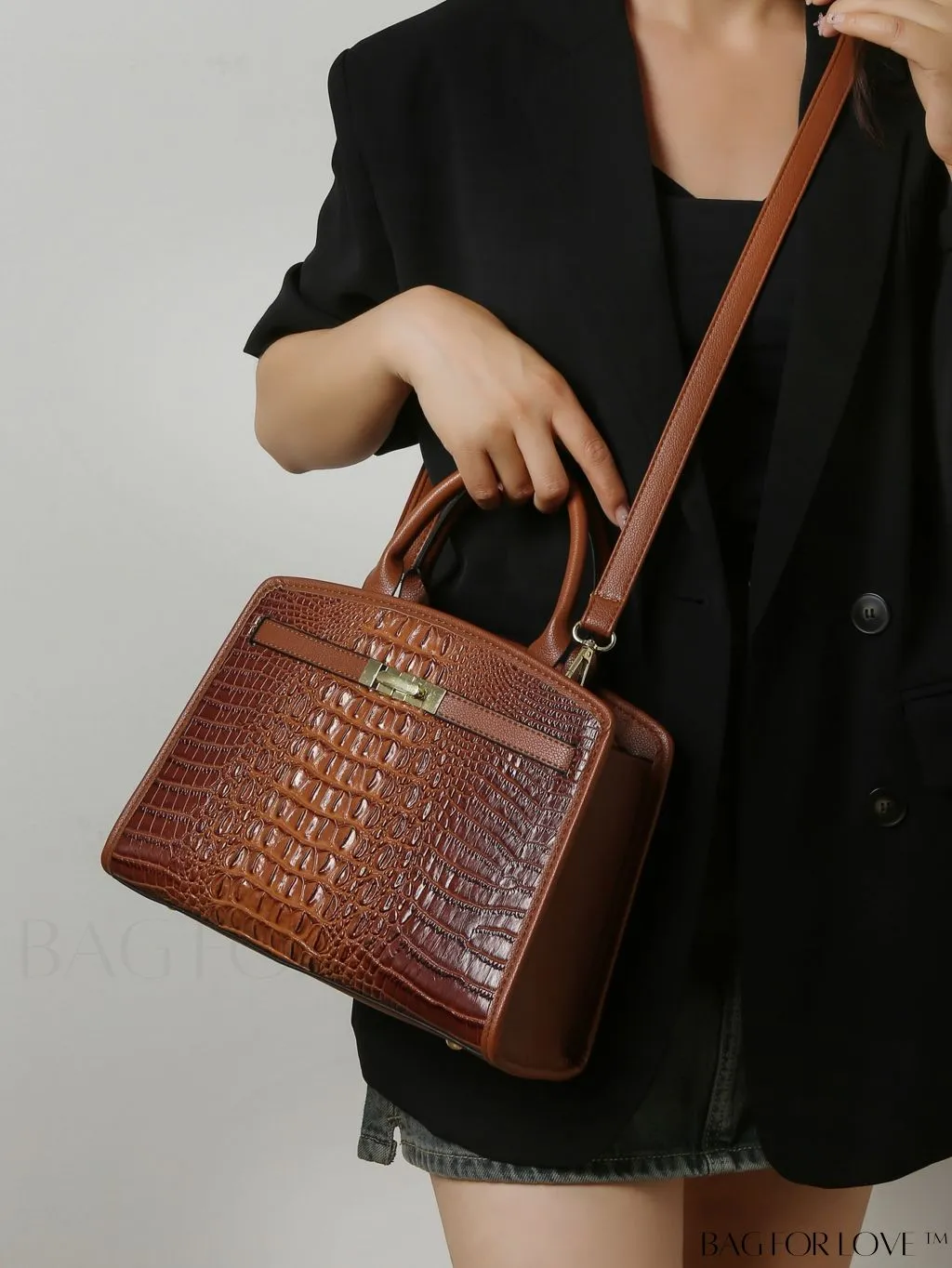 BagForLove - Stylish Crocodile Patterned PU Leather Tote Bag for Women with Large Capacity