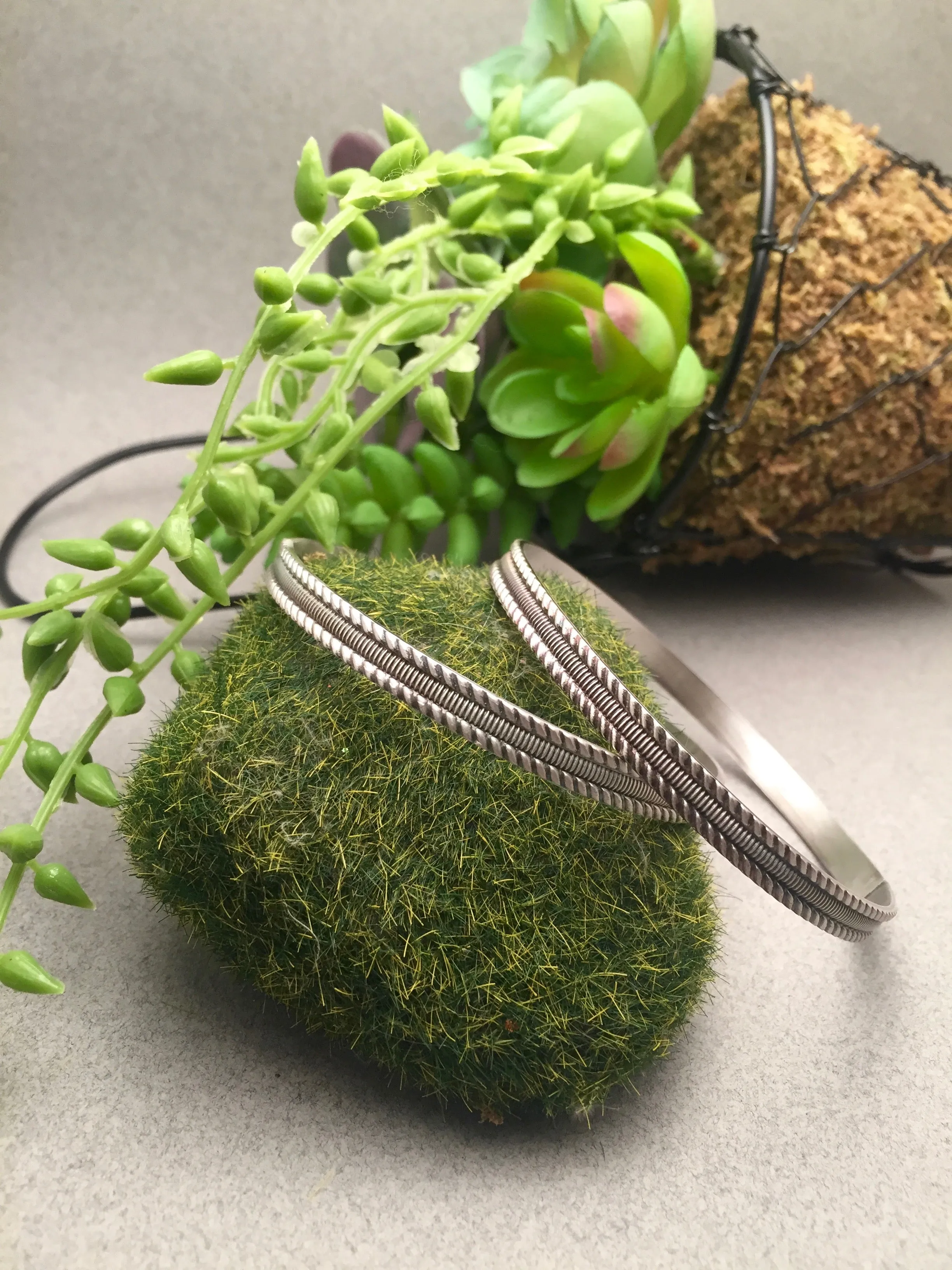 Bangle: Patterned