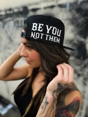 BE YOU SIDE STYLE BLACK HAT