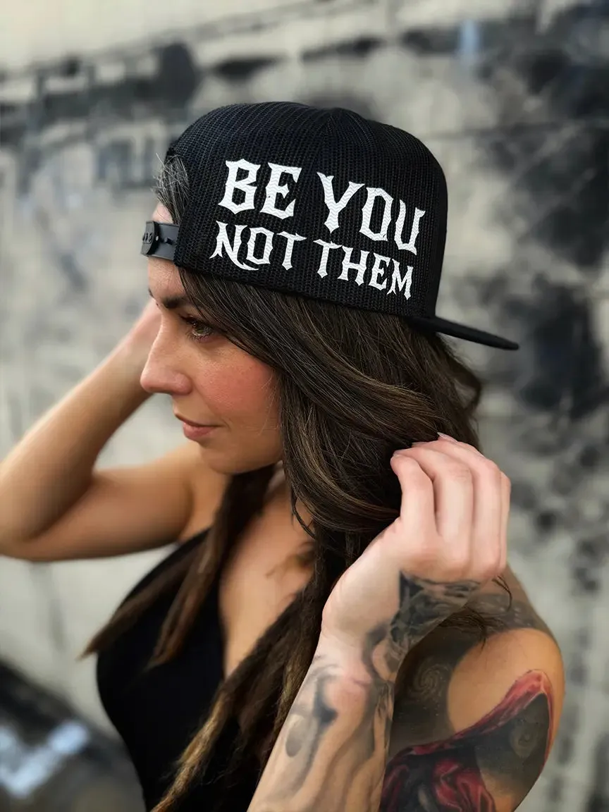 BE YOU SIDE STYLE BLACK HAT