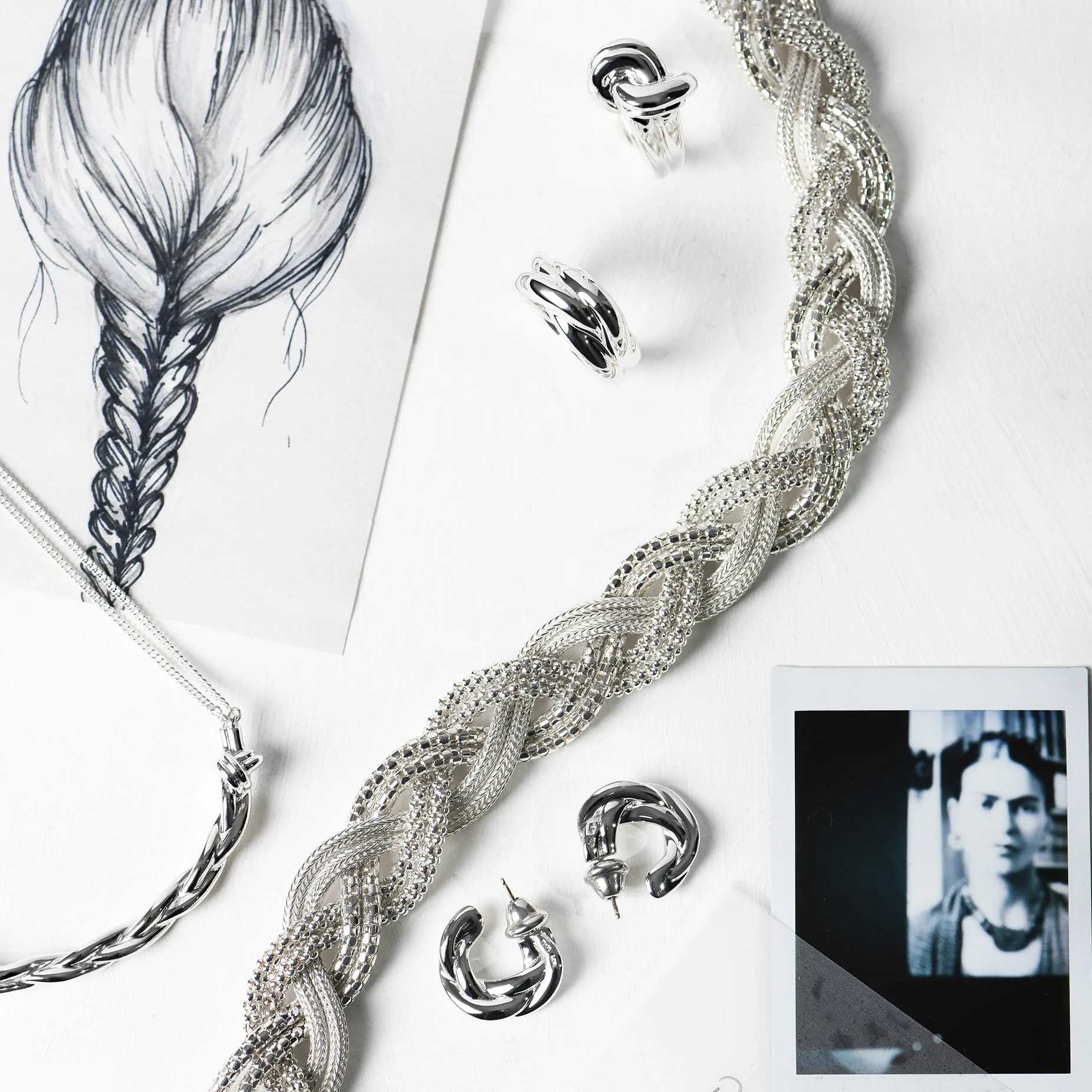 BRAIDED NECKLACE