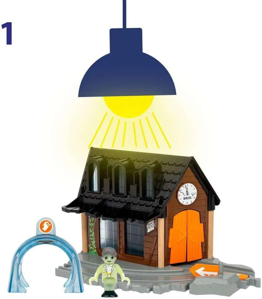Brio Smart Tech Sound Spooky Train Station