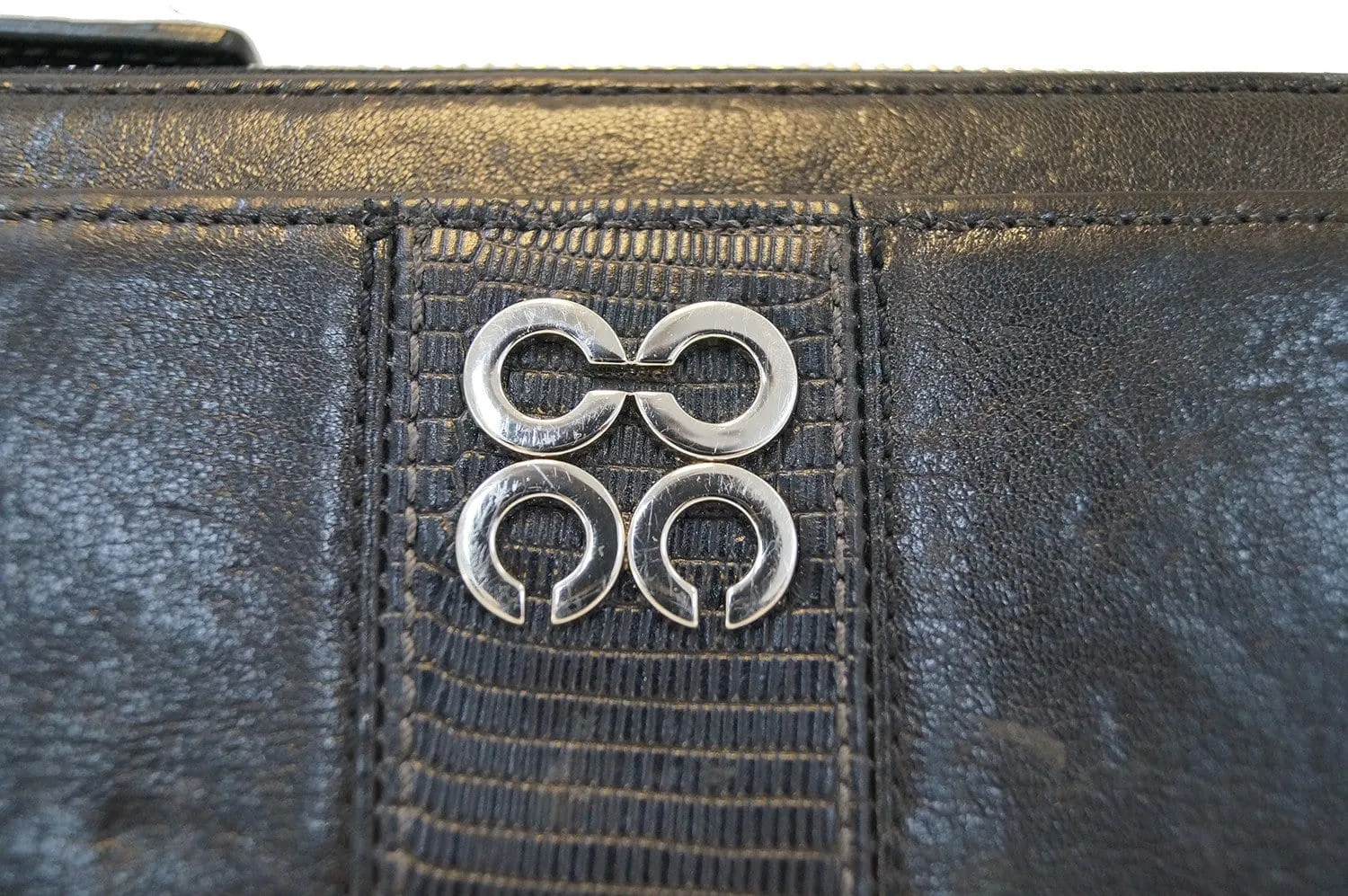 COACH JULIA Black Leather Slim Zip Organizer Wallet Clutch E2968 - Sale