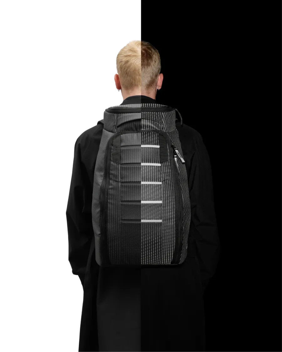 DB Journey - Hugger Backpack 30L - Reflective Black