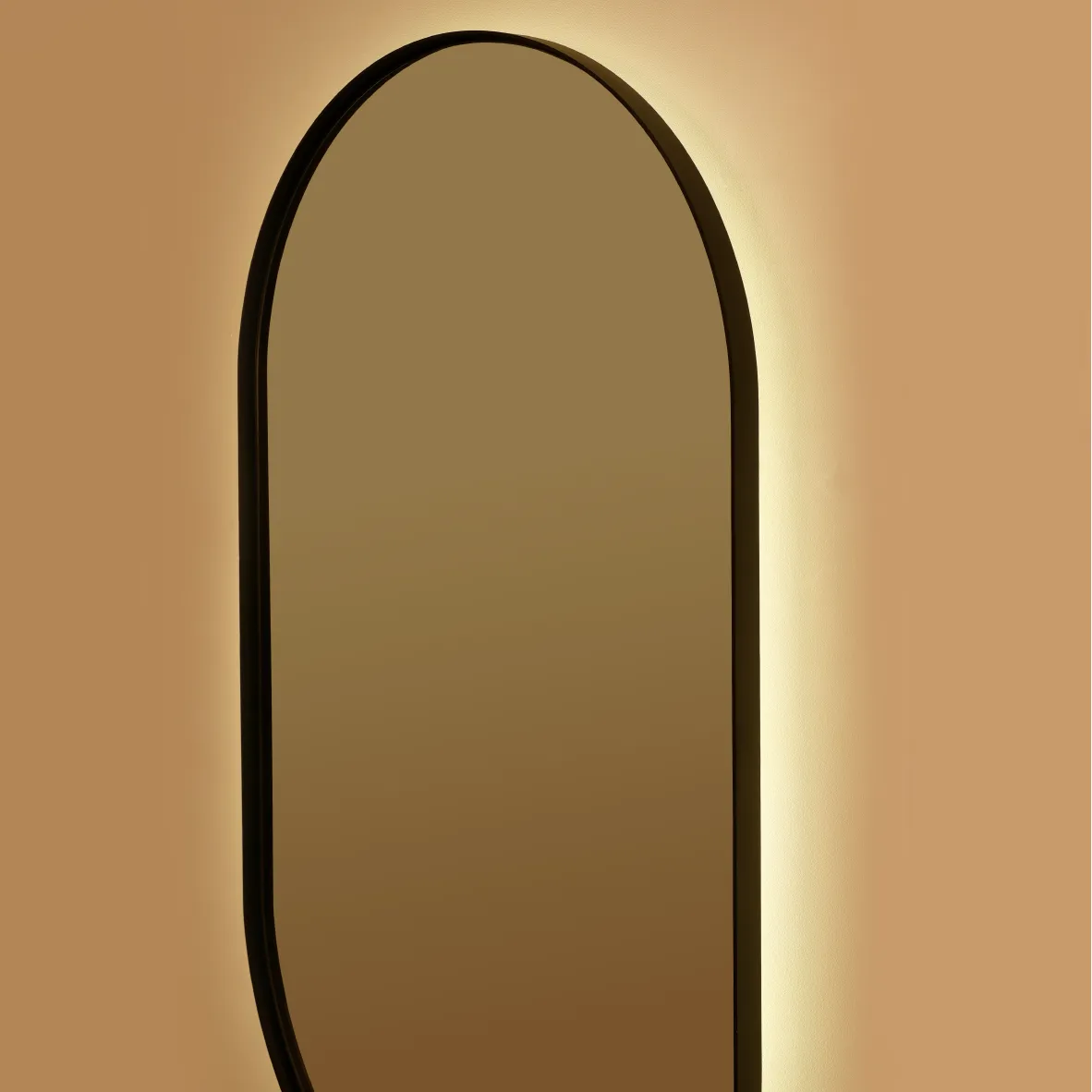 Deep Frame Pill Mirror   LED