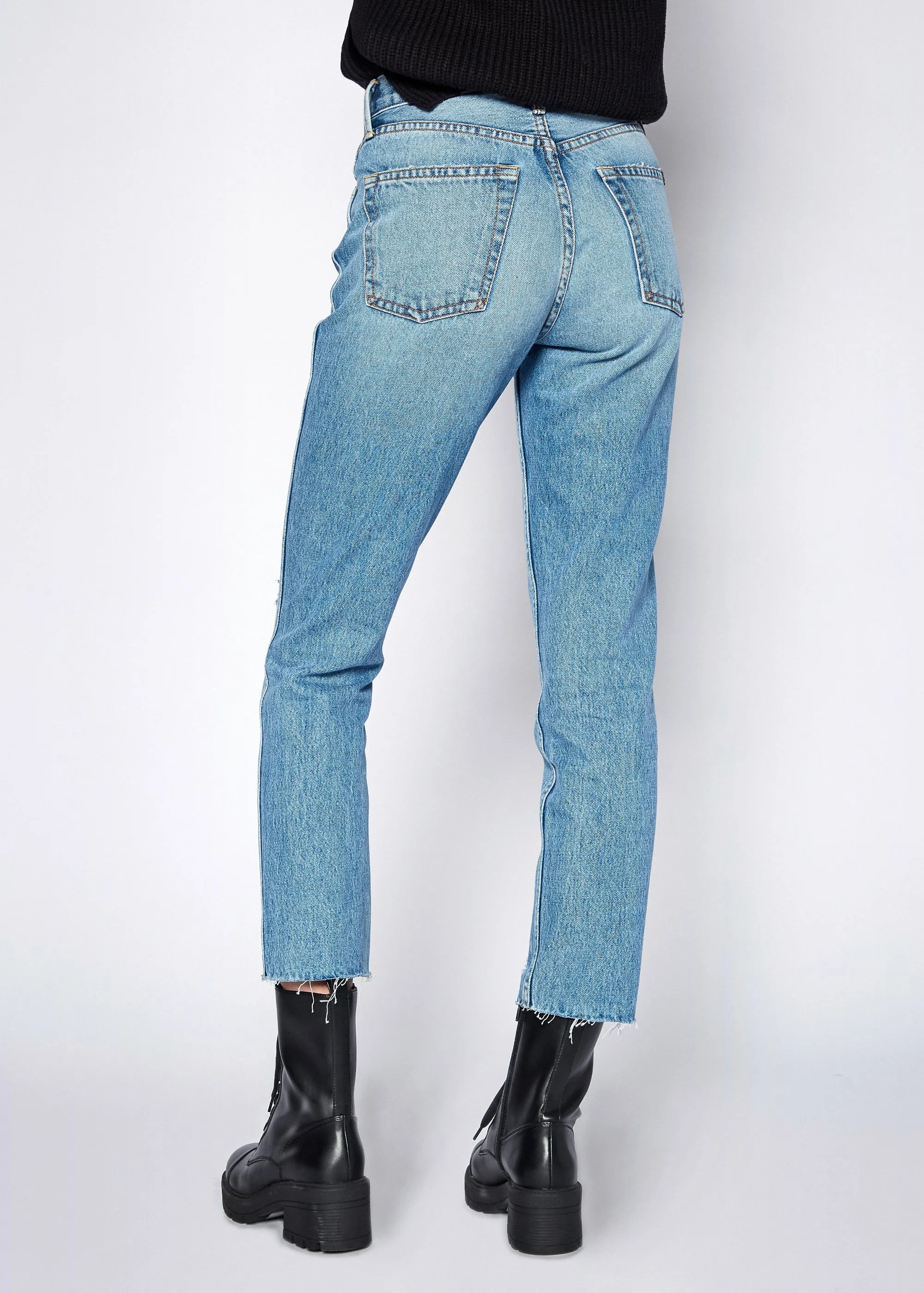 Eve High Rise Crop Slim Straight