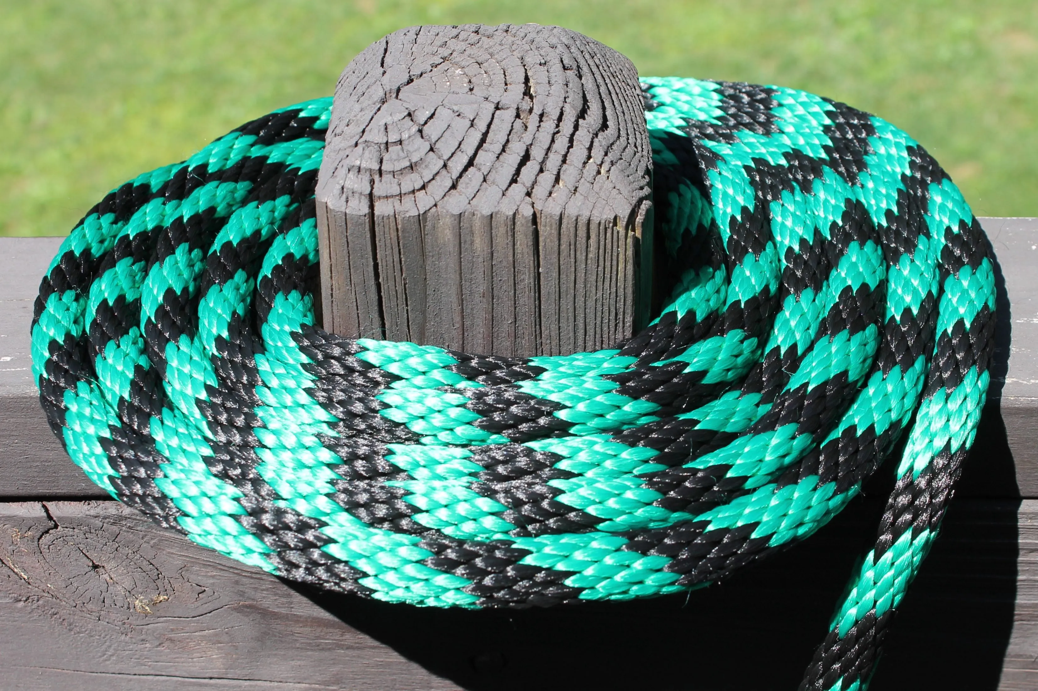 Green and Black Solid Braided Multifilament Polypropylene Rope