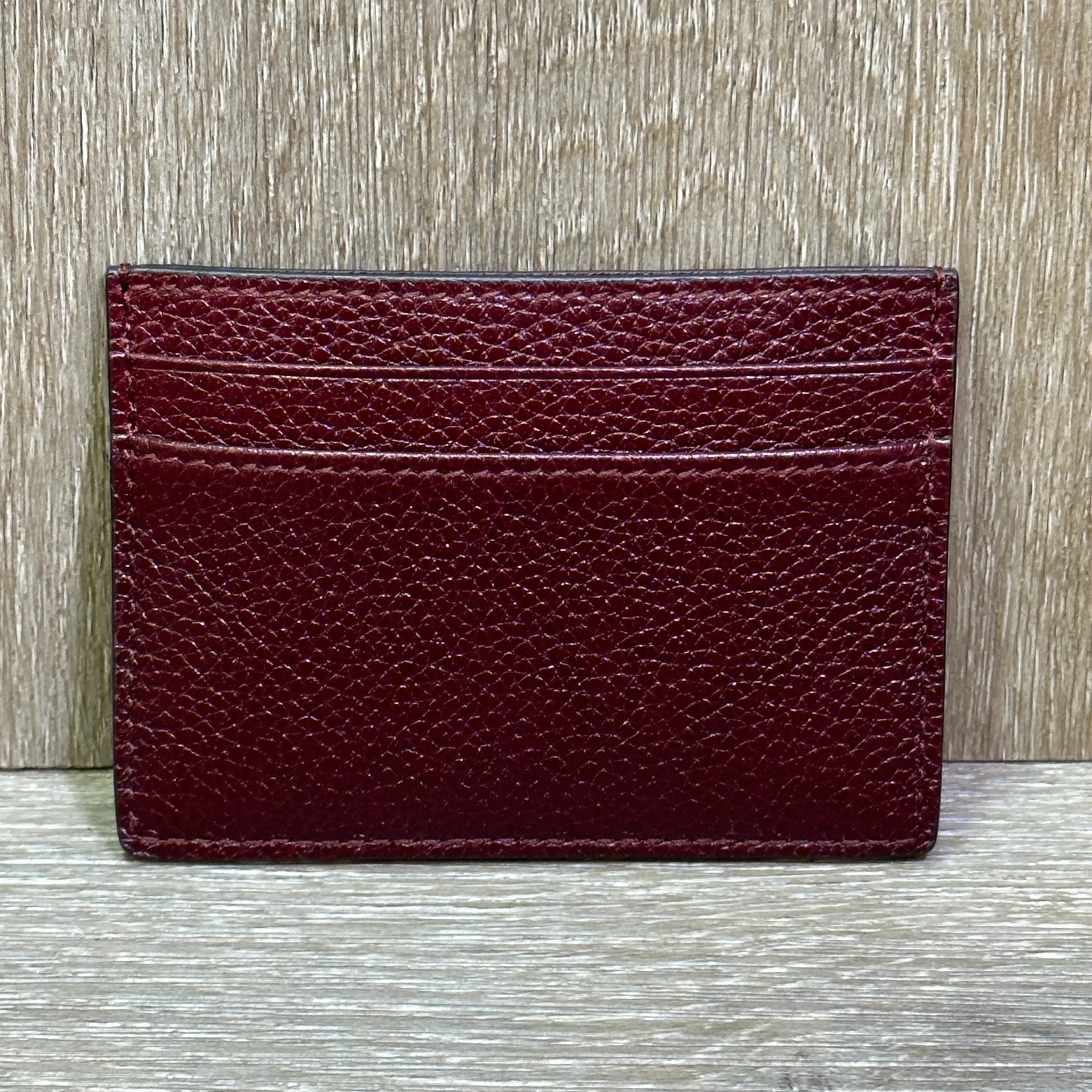 Gucci Grainy Calfskin Zumi Card Holder - Burgundy