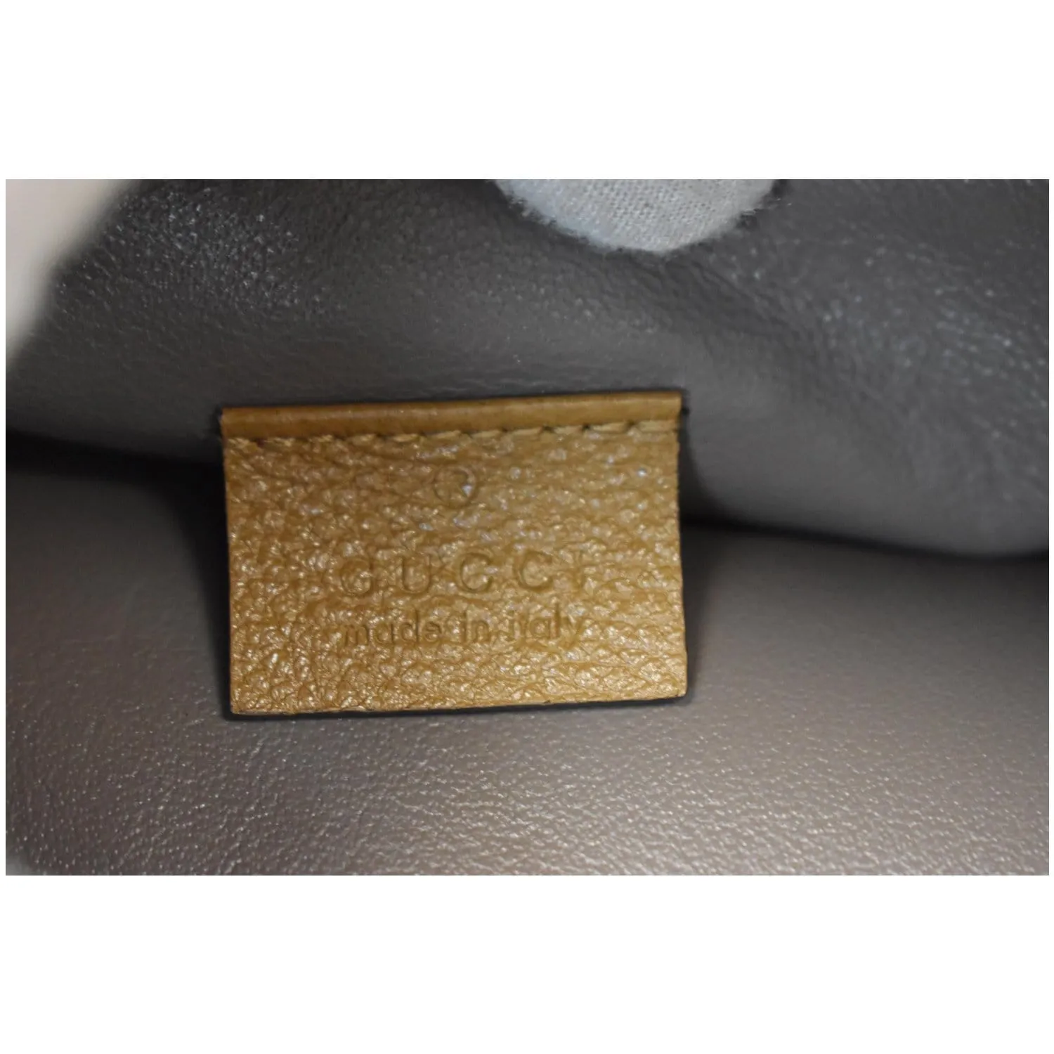 GUCCI Medium Zumi Grainy Leather Top Handle Bag Taupe 564714
