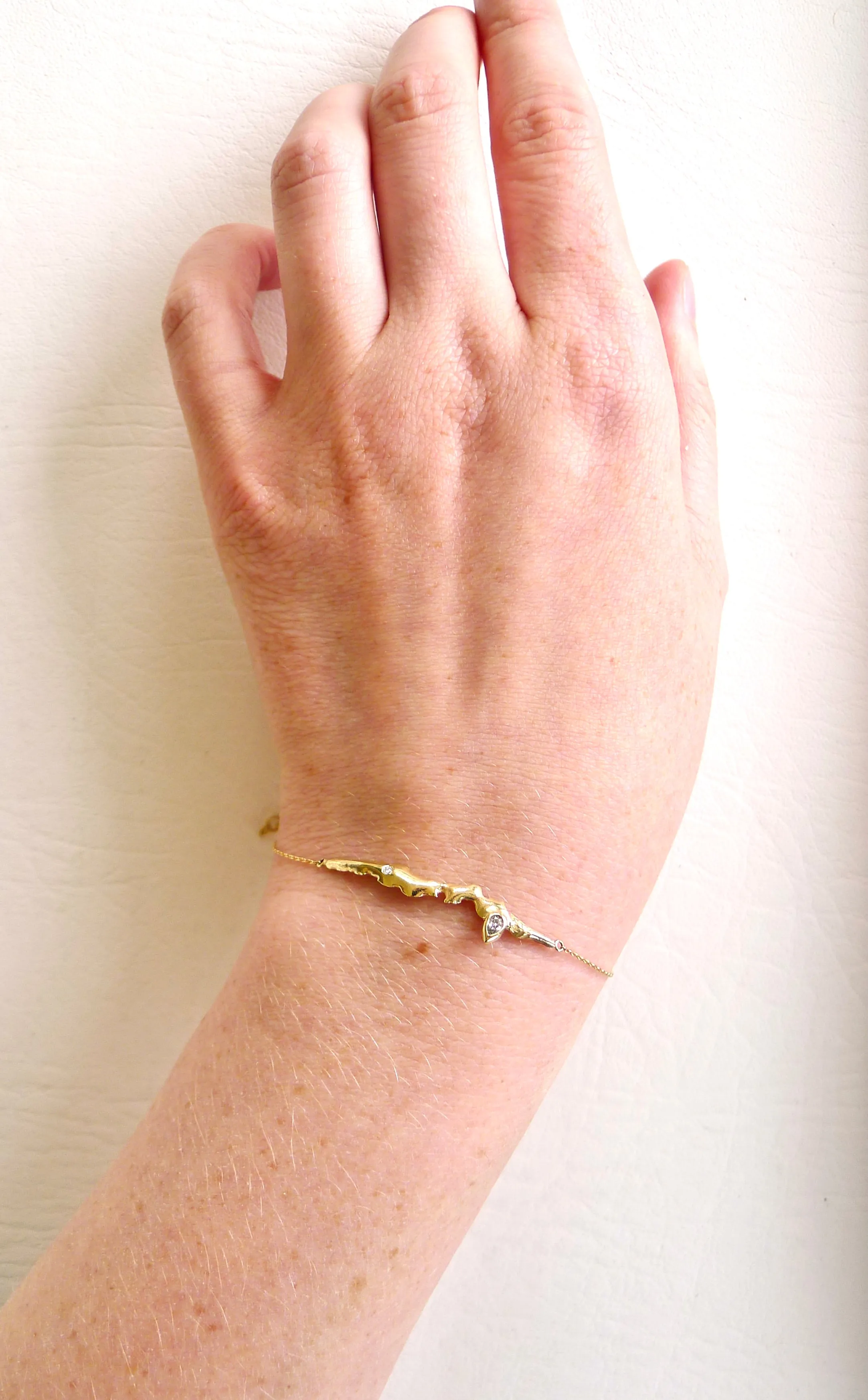 INUNDATION Gold and Diamond Bracelet
