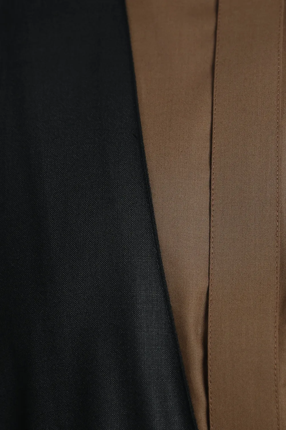 J117 Black/Brown Tux Thobe