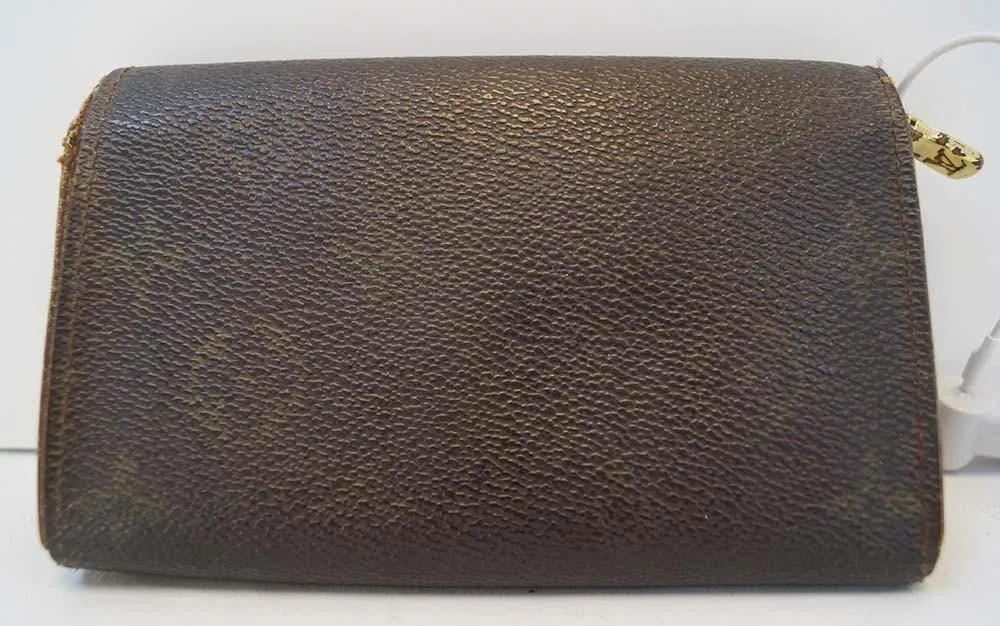 LOUIS VUITTON Monogram Porte Monnaie Wallet - Last Call