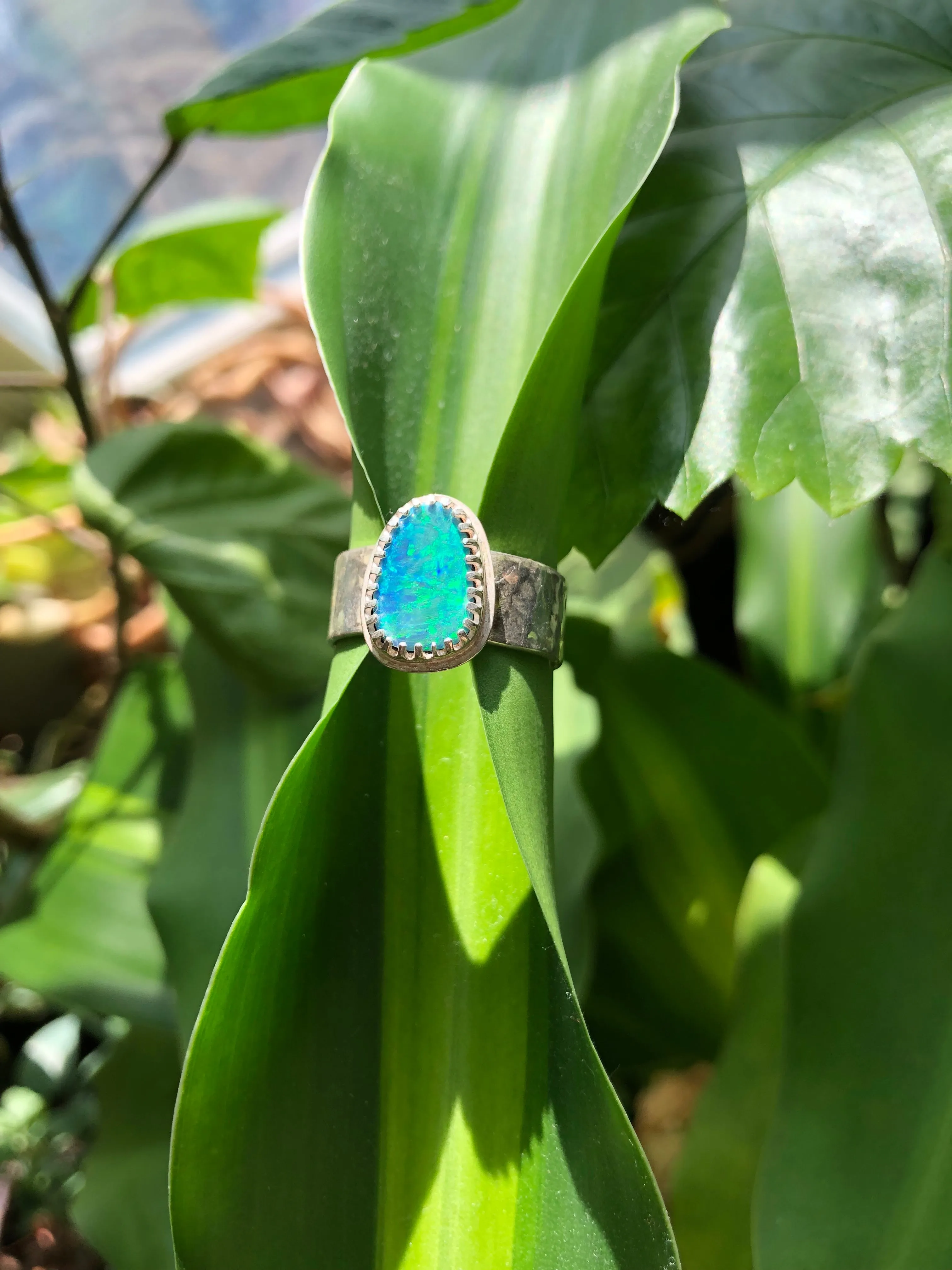 Opal Doublet on hammered band sz 9