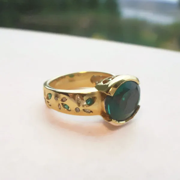 Oval Emerald Gold Ring