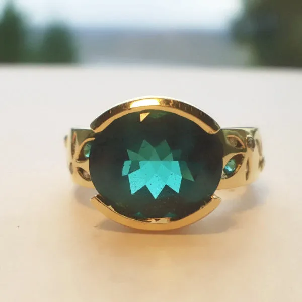 Oval Emerald Gold Ring