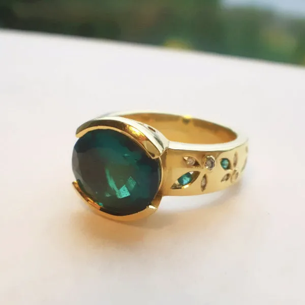 Oval Emerald Gold Ring