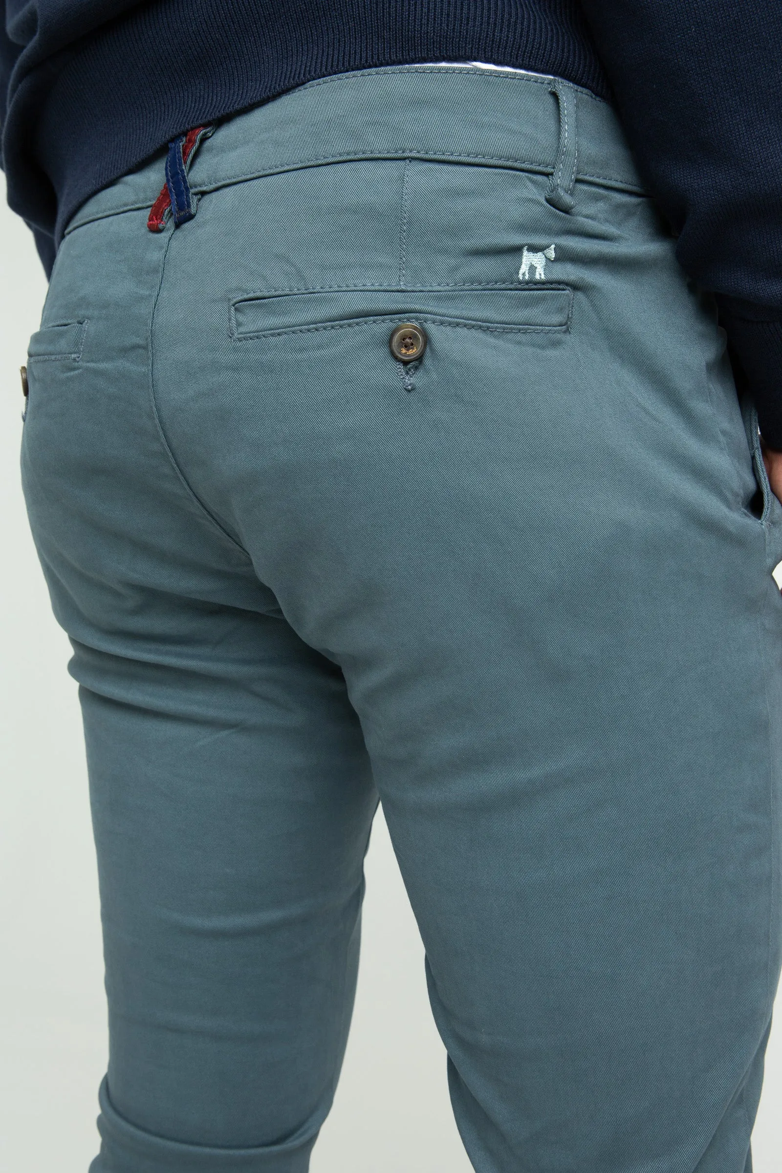 Pantalón Chino Petróleo