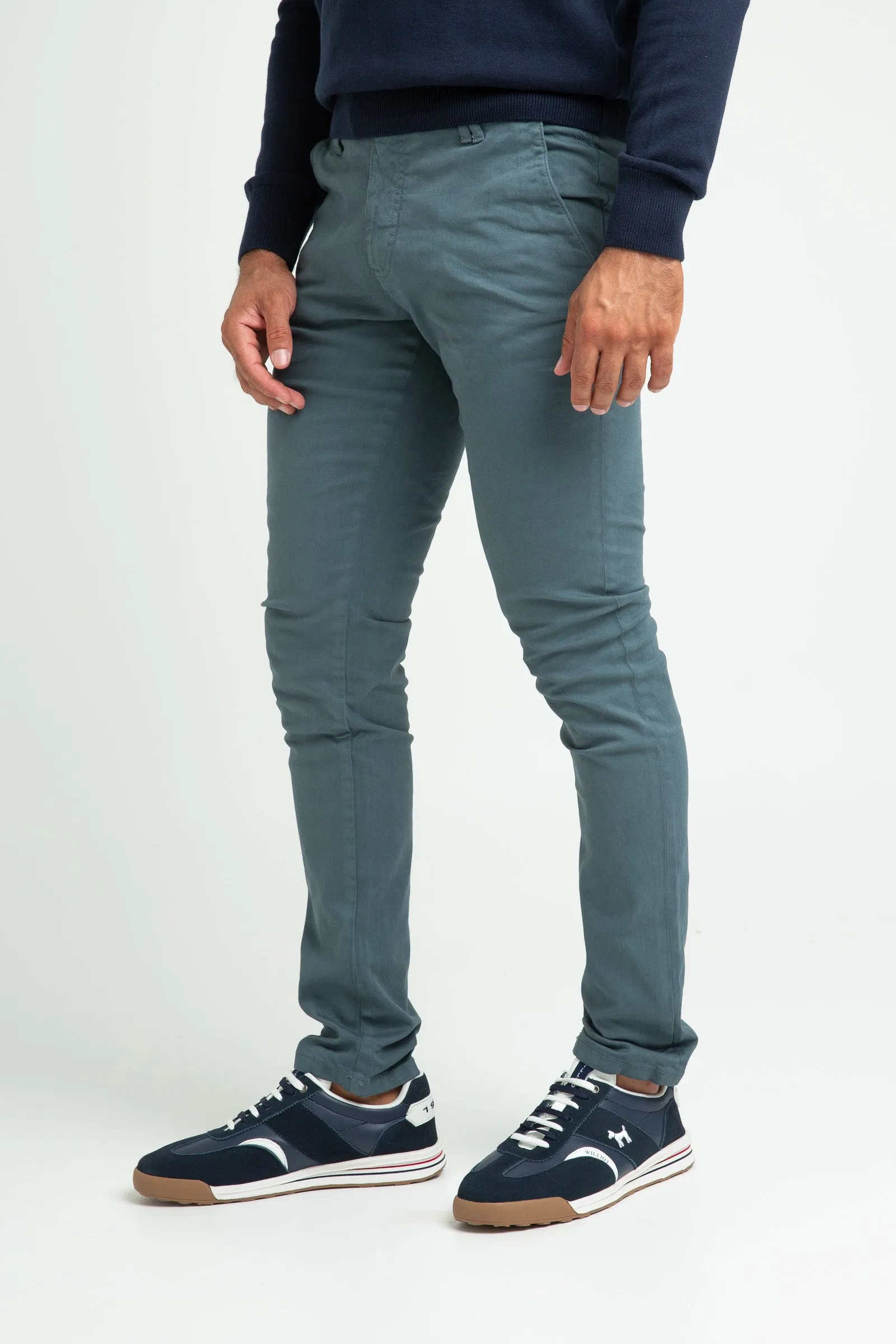 Pantalón Chino Petróleo