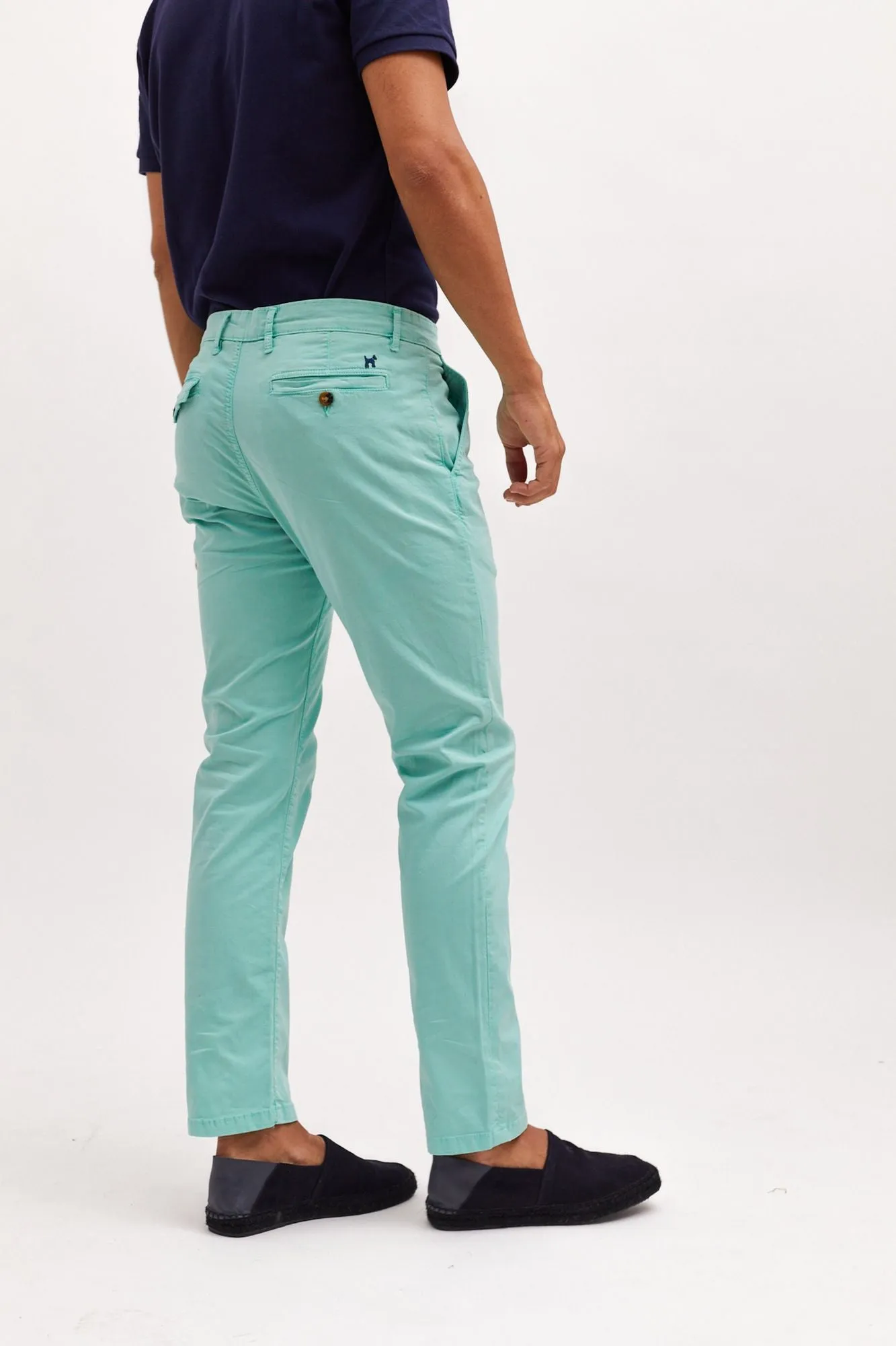 Pantalón Chino Slim Turquesa