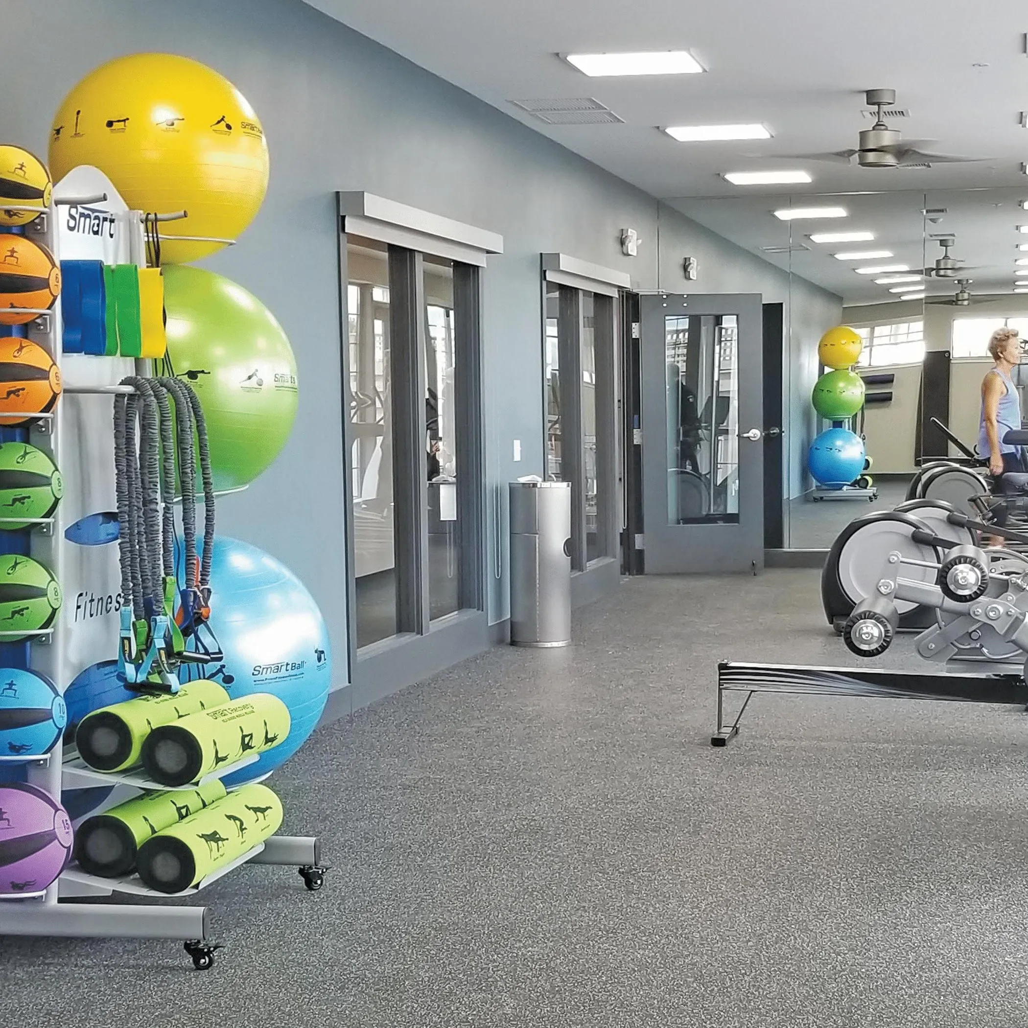 Prism Fitness Smart Elite Self-Guided Commercial Package