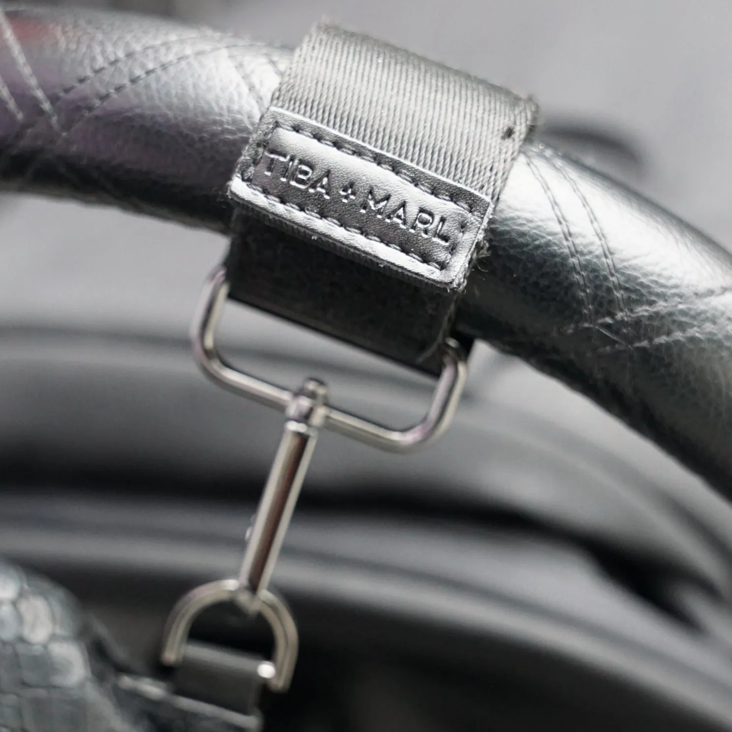 T M Buggy Clips (Gunmetal Hardware)