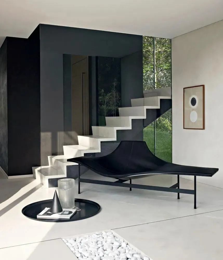 Terminal 1 - Chaise Longue