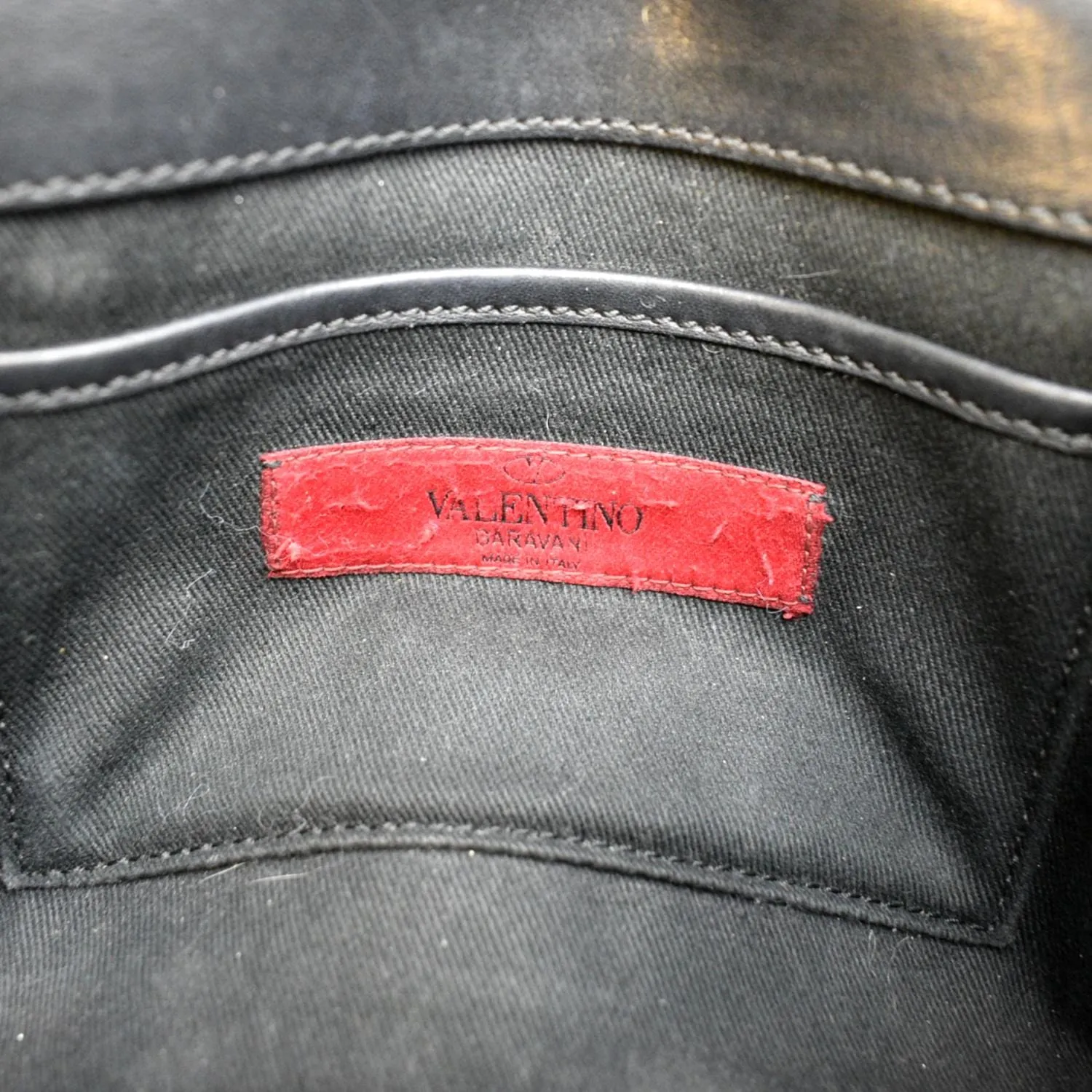 VALENTINO Rockstud Grainy Calfskin Leather Crossbody Bag Black