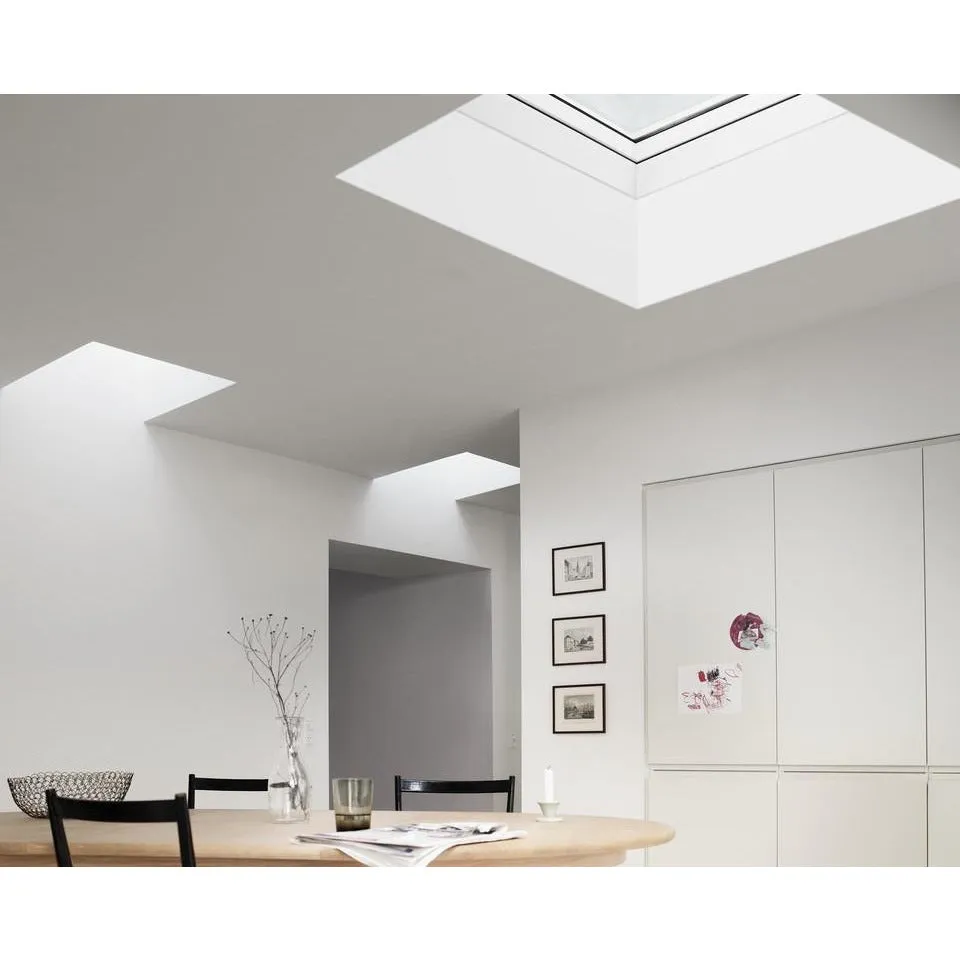 VELUX CFP 120120 S00G Clear Fixed Flat Roof Window (120 x 120 cm)