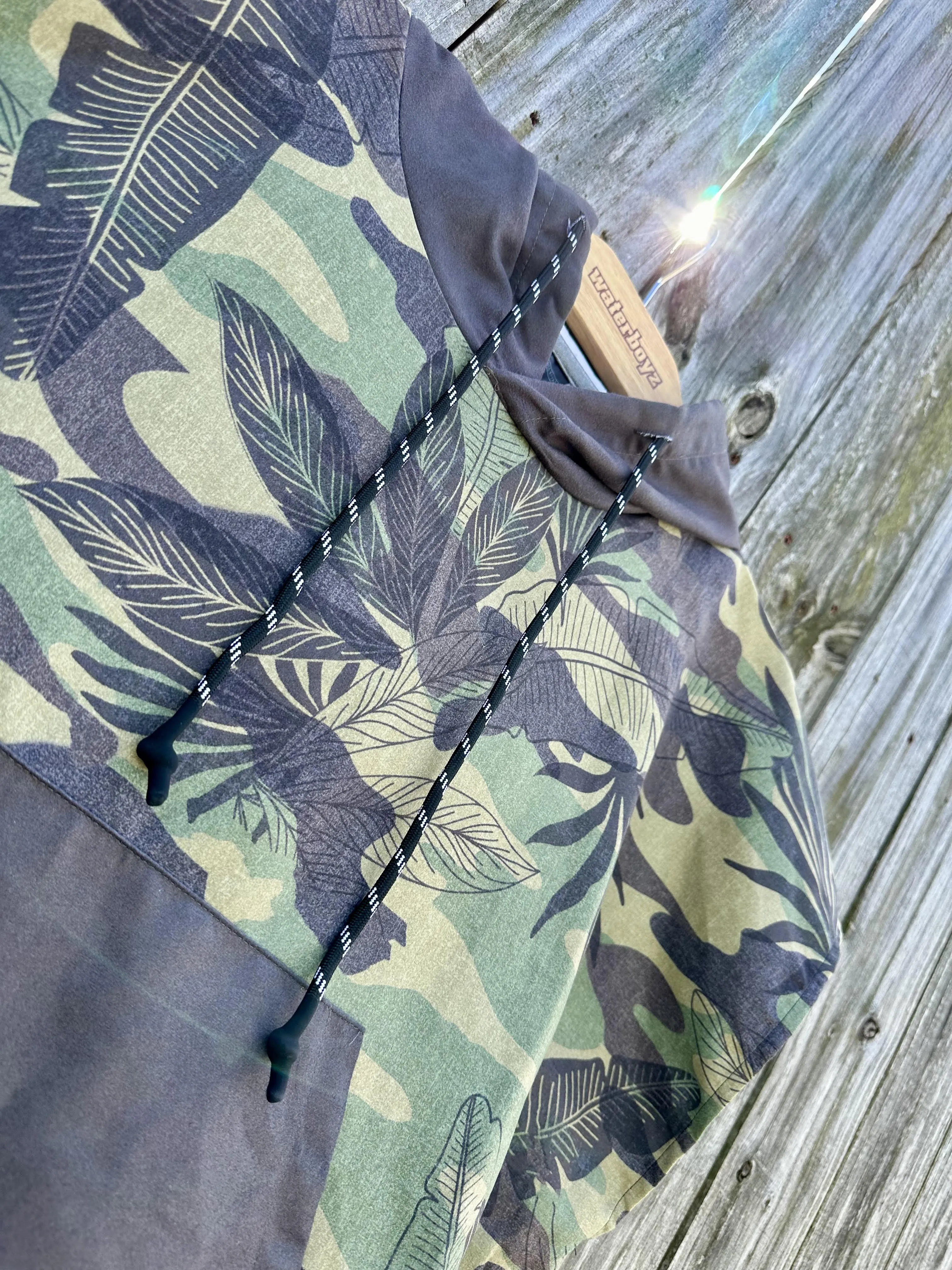 Waterboyz Jungle Green Shoreline Changing Poncho